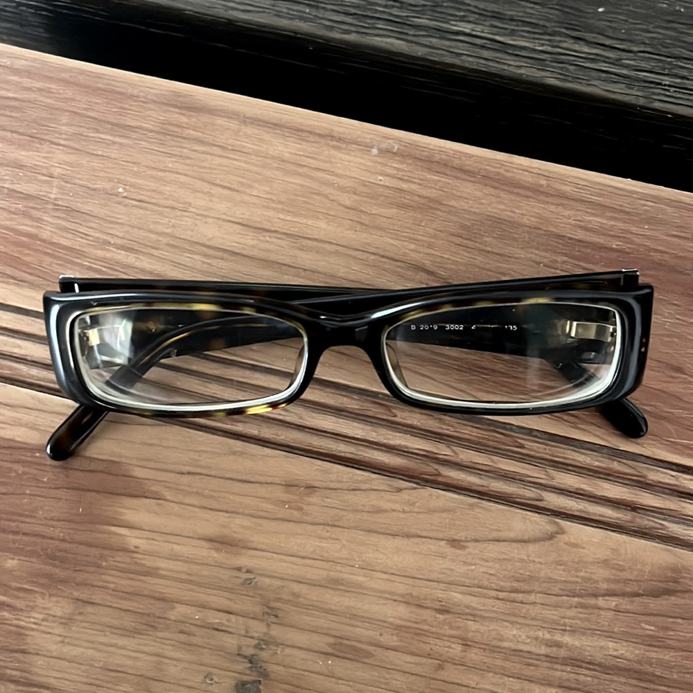 Burberry frame